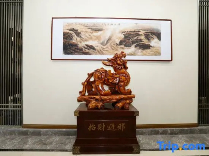 Huang He  Hotel