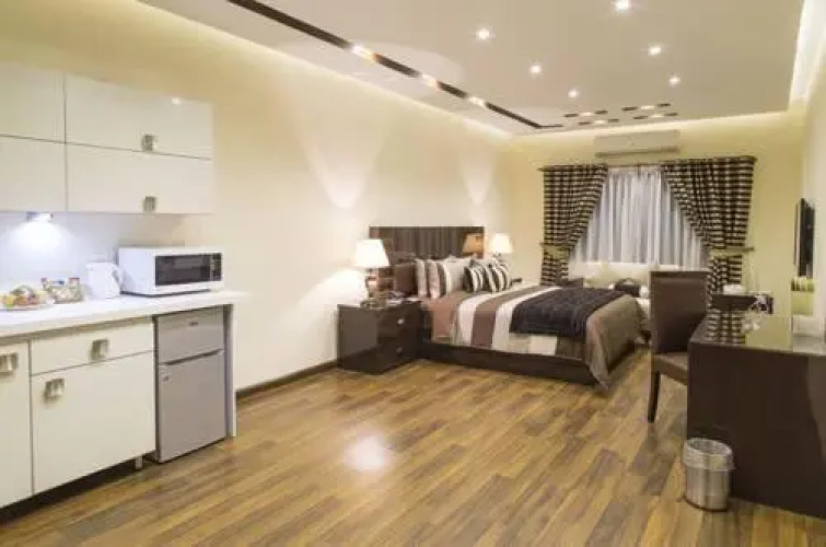 Royaute Luxury