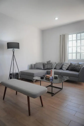 Modern Flat with 2 Bedrooms Near sea