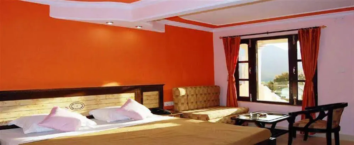 Hotel Pine Havens