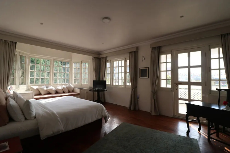 Lavee Residence