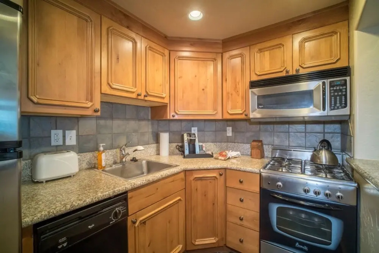 Villa 2082 2 Bed 2 Bath Full Kitchen 2 Bedroom Villa