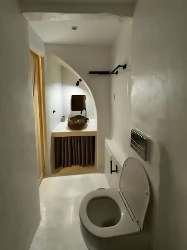 White Sand Cave Suite