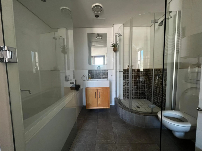Modern, central, at 19th floor with amazing views