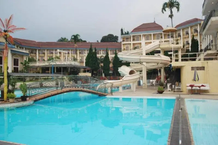 OYO 395 Tretes Raya Hotel