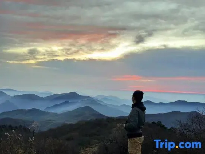 Huyuan Qigu Homestay