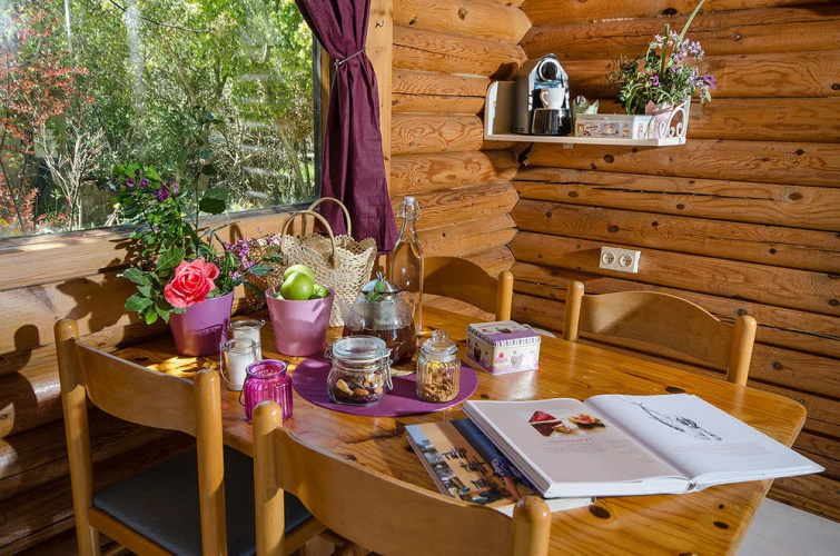 The Scandinavian Village-Teva BaHar