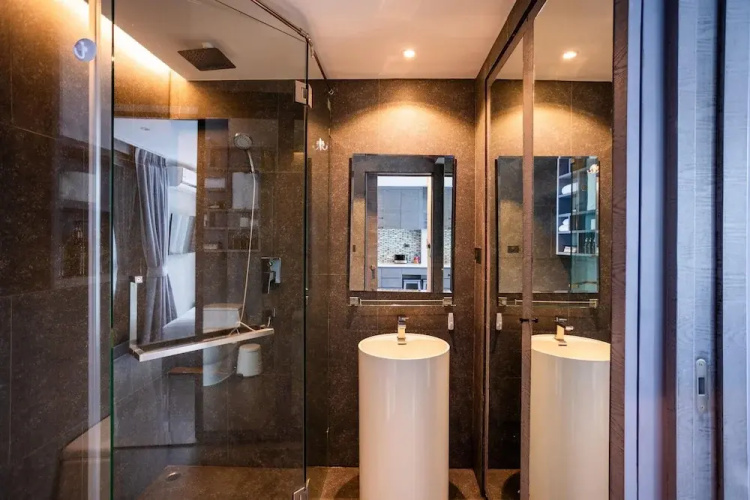 Condo Near Beach Rooftop Pool C252