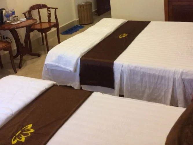 Huong Sen Hotel