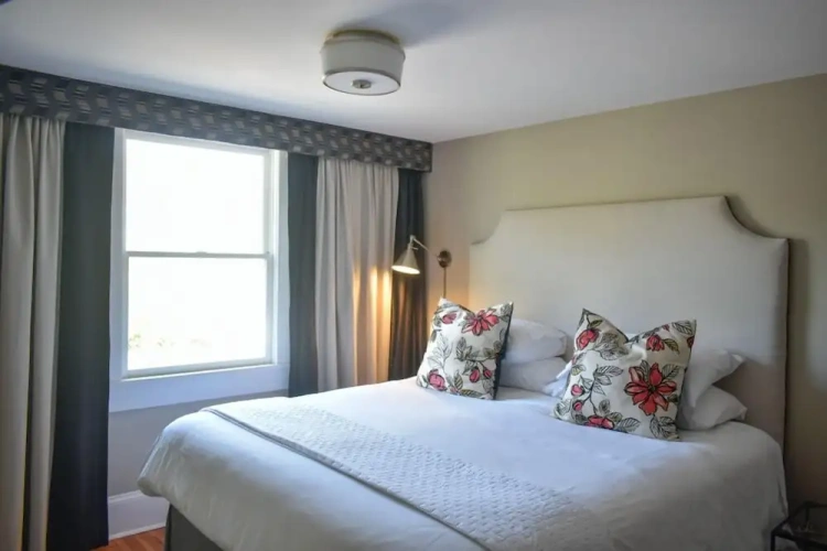 Standard Suite