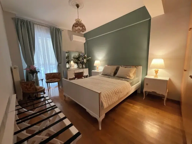 Royal Apartment