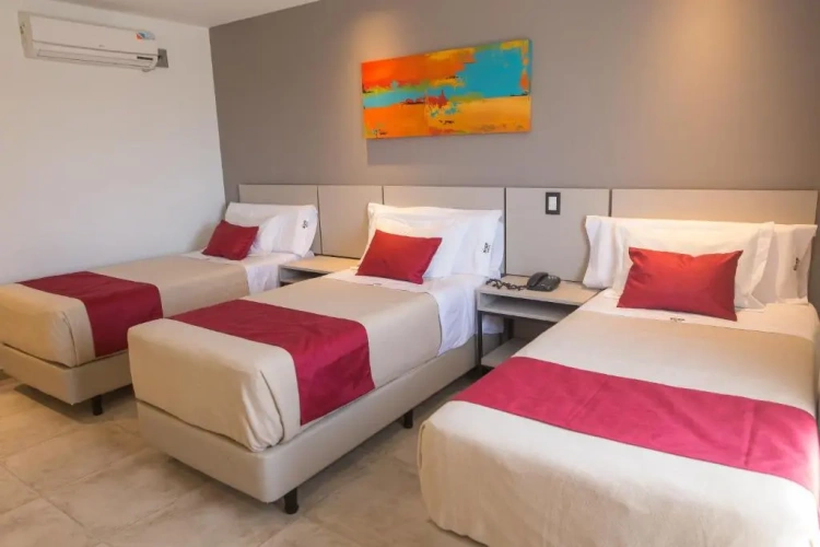 Standard Triple room