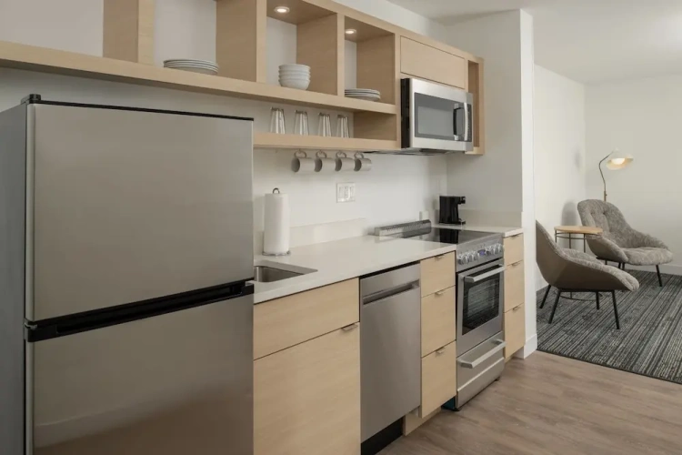 1 Bedroom Suite
