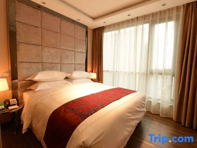 2 Bedrooms Suite