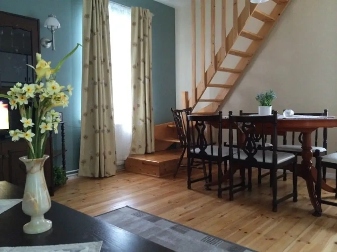 2 Bedrooms Cottage