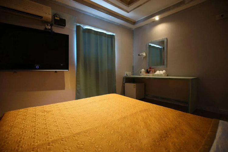Geogi Motel