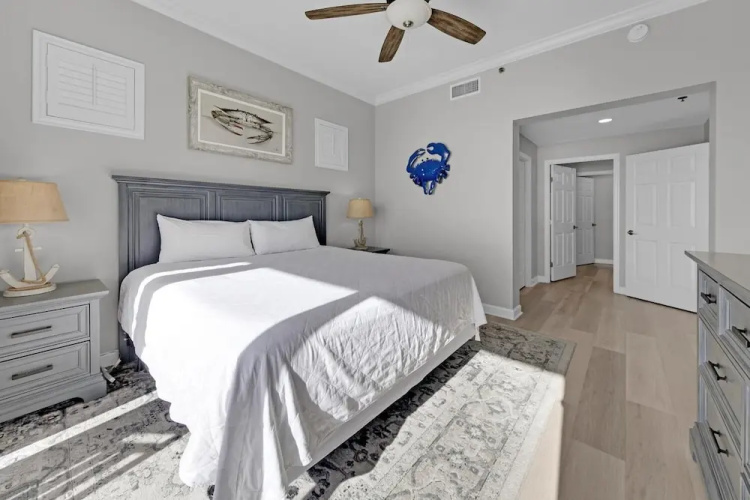 Sterling Beach #1206