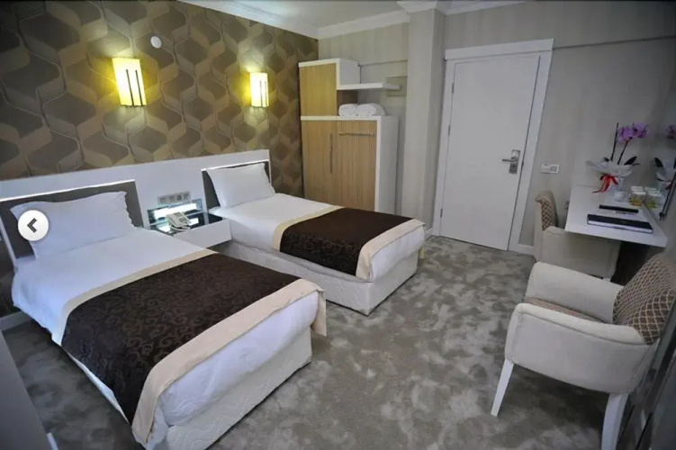 Kast Mahall Hotel