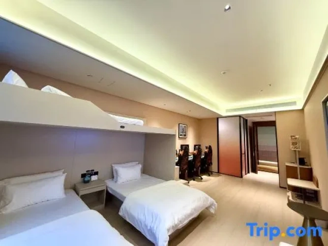 Premier Triple room