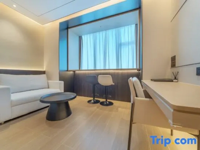 Standard Double room with city view