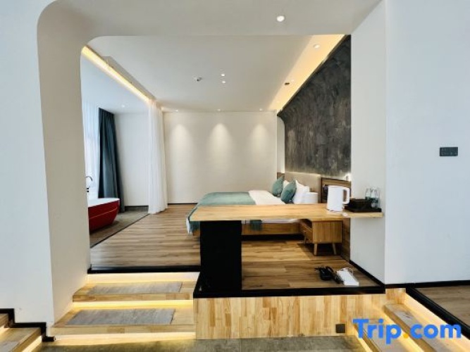 Luxury Suite