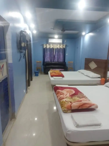 Deluxe Quadruple room with balcony