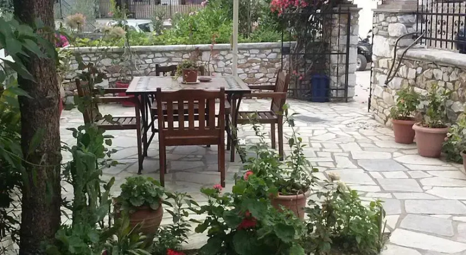 Lazaros House