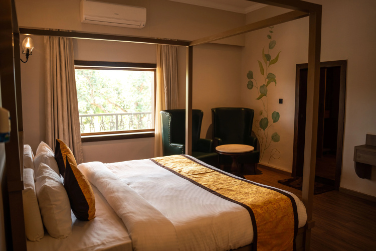 Narwar Lakefront Resort