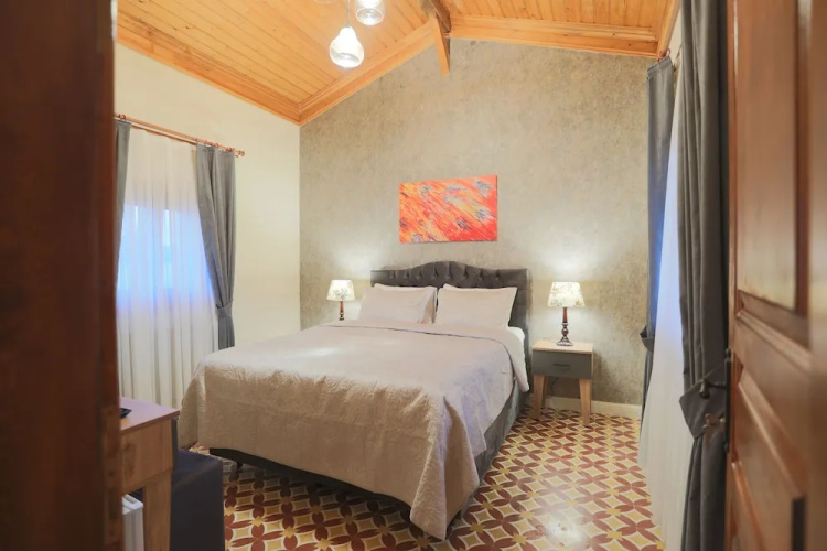 Tarihi Kumbaba Otel