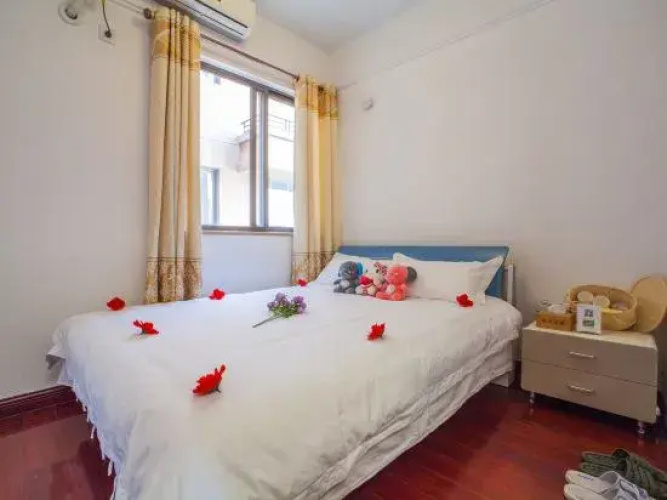 Qianfang Apartment
