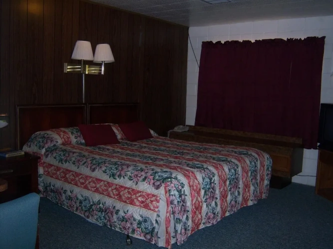 Standard Quadruple Family room