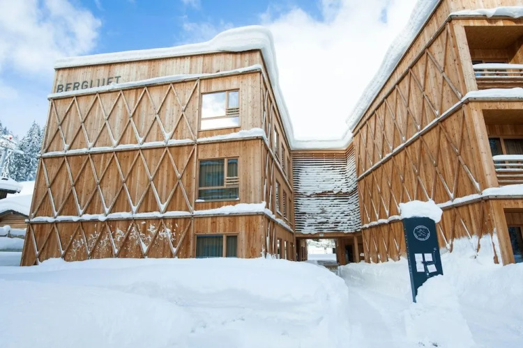 Tirol Lodge