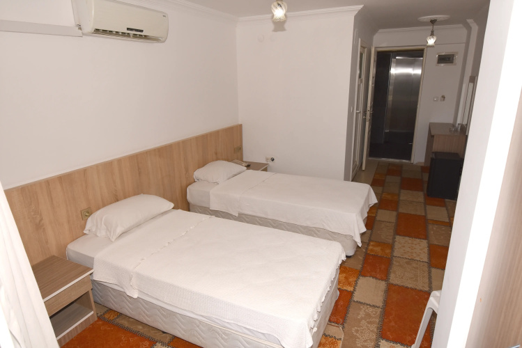 Demirci Hotel