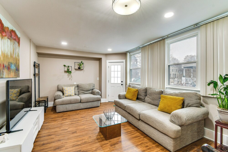 Explore Rochester! Charming Home 1 Mi to Downtown