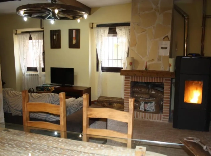 6 Bedrooms Double Cottage