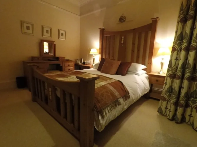 3 Bedrooms Cottage