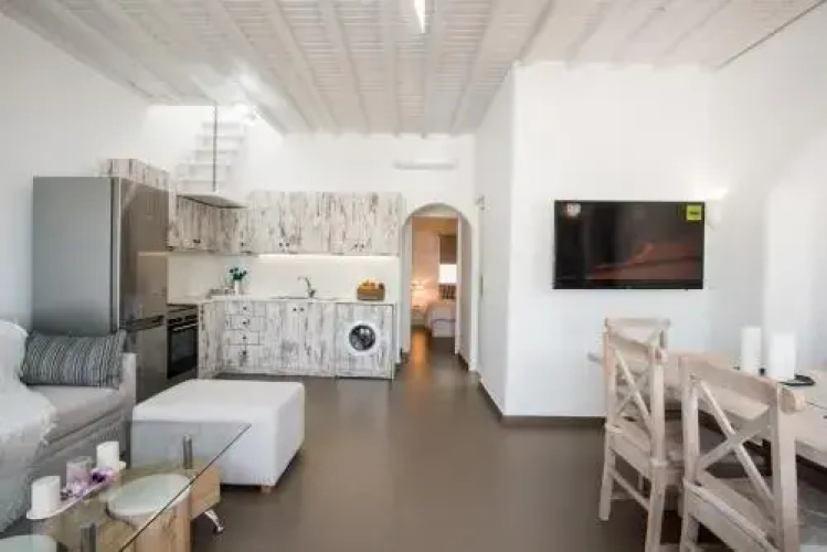 Seablue Venice House 1