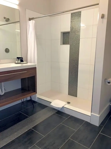 Deluxe Double Suite