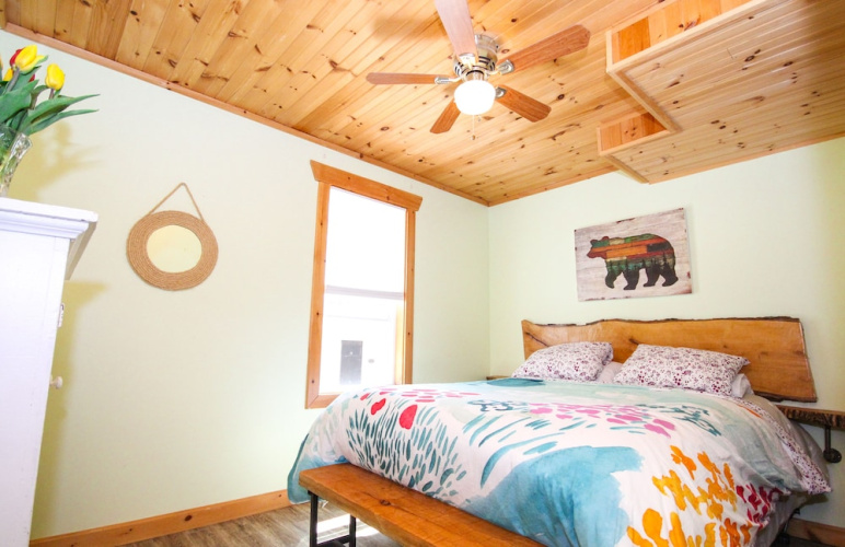 Big Tub Bed & Breakfast