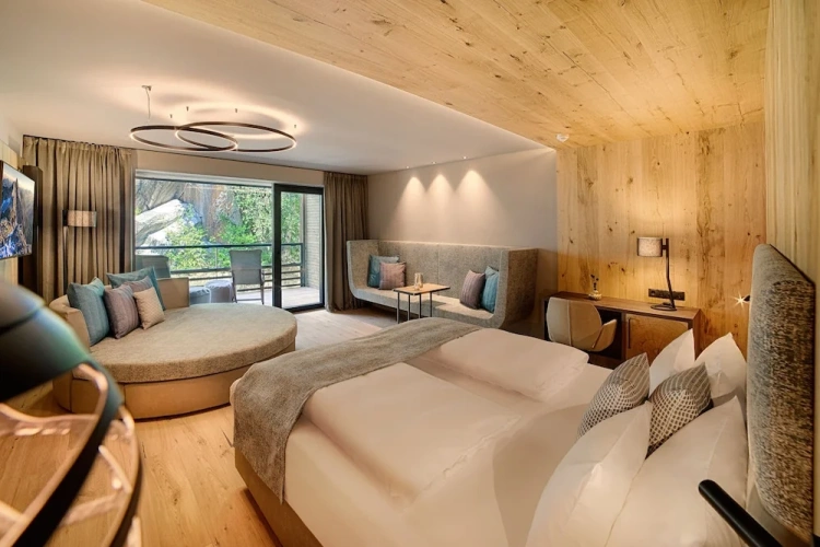 Suite with balcony