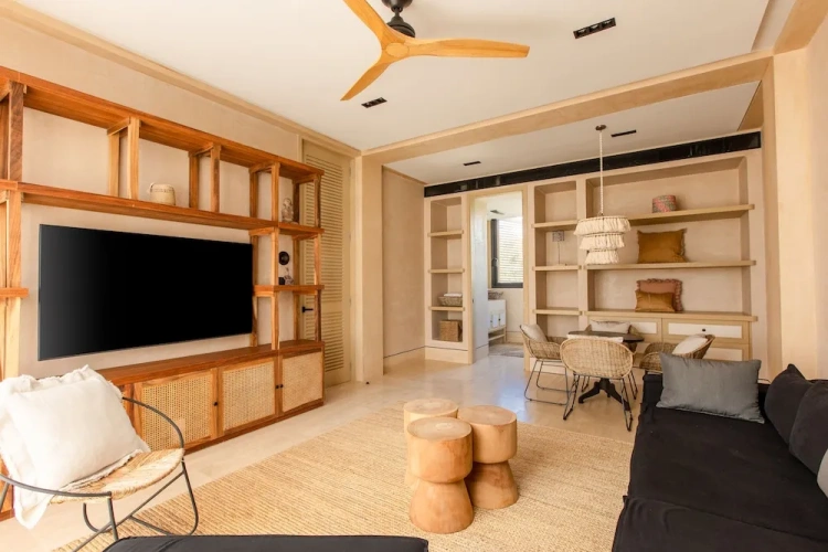 Grand room
