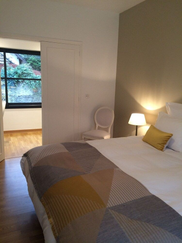 Les Enclos Bed and Breakfast