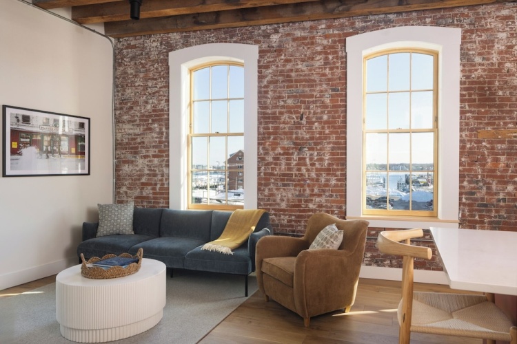 2 Bedrooms Luxury Penthouse room with partial ocean view
