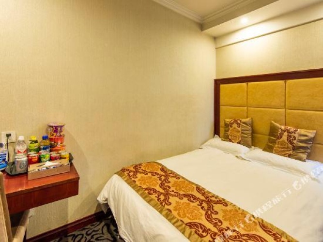Economy room