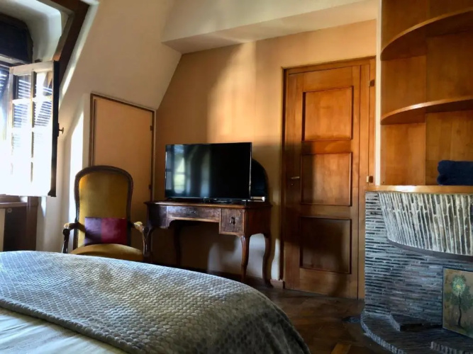 Le Logis D'arniere