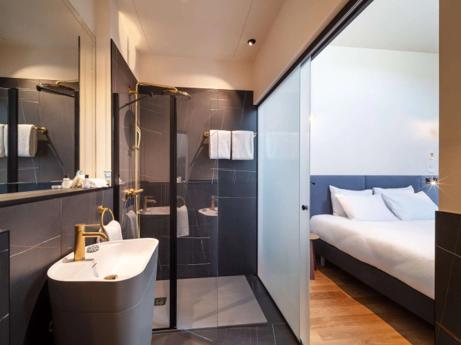 Hebe Hotel