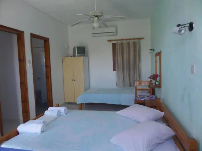 Skyros Junior Studios