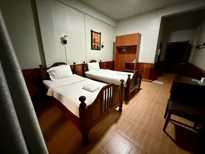 Deluxe Twin room with balcony