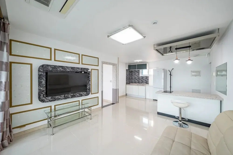 Pohang Pinewave Sea & Spa Pension