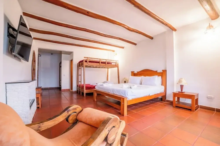 Standard Quadruple room with balcony